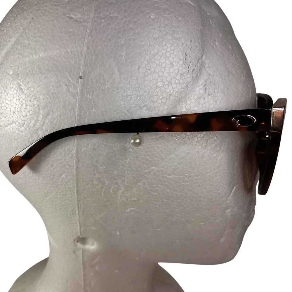 Oscar de la‎ Renta Cat Eye Sunglasses SKUJ083